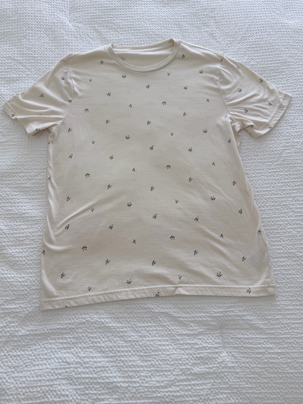 Old Navy Rose/Floral Cream Graphic Tee